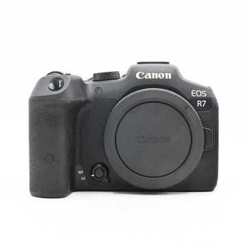 CANON EOS R7 (36000 CLICS)...